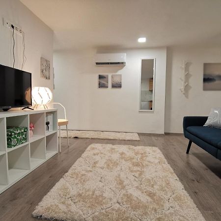 Smile Miko Apartment By Castle บูดาเปสต์ ภายนอก รูปภาพ