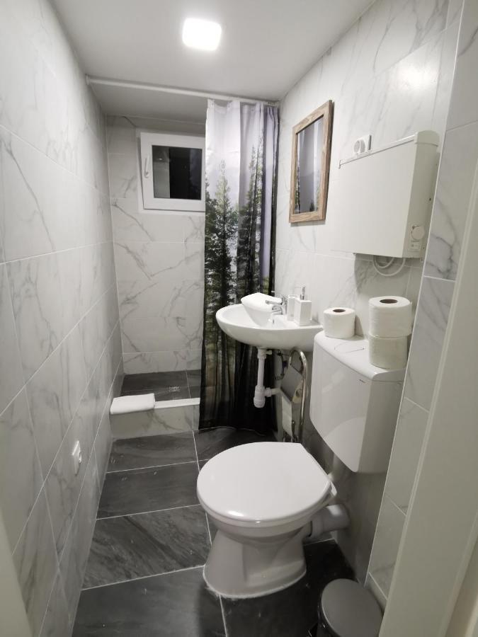 Smile Miko Apartment By Castle บูดาเปสต์ ภายนอก รูปภาพ