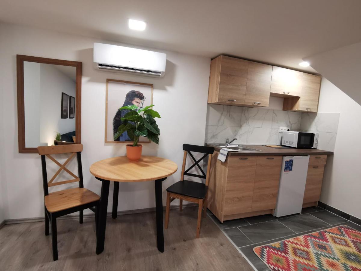 Smile Miko Apartment By Castle บูดาเปสต์ ภายนอก รูปภาพ