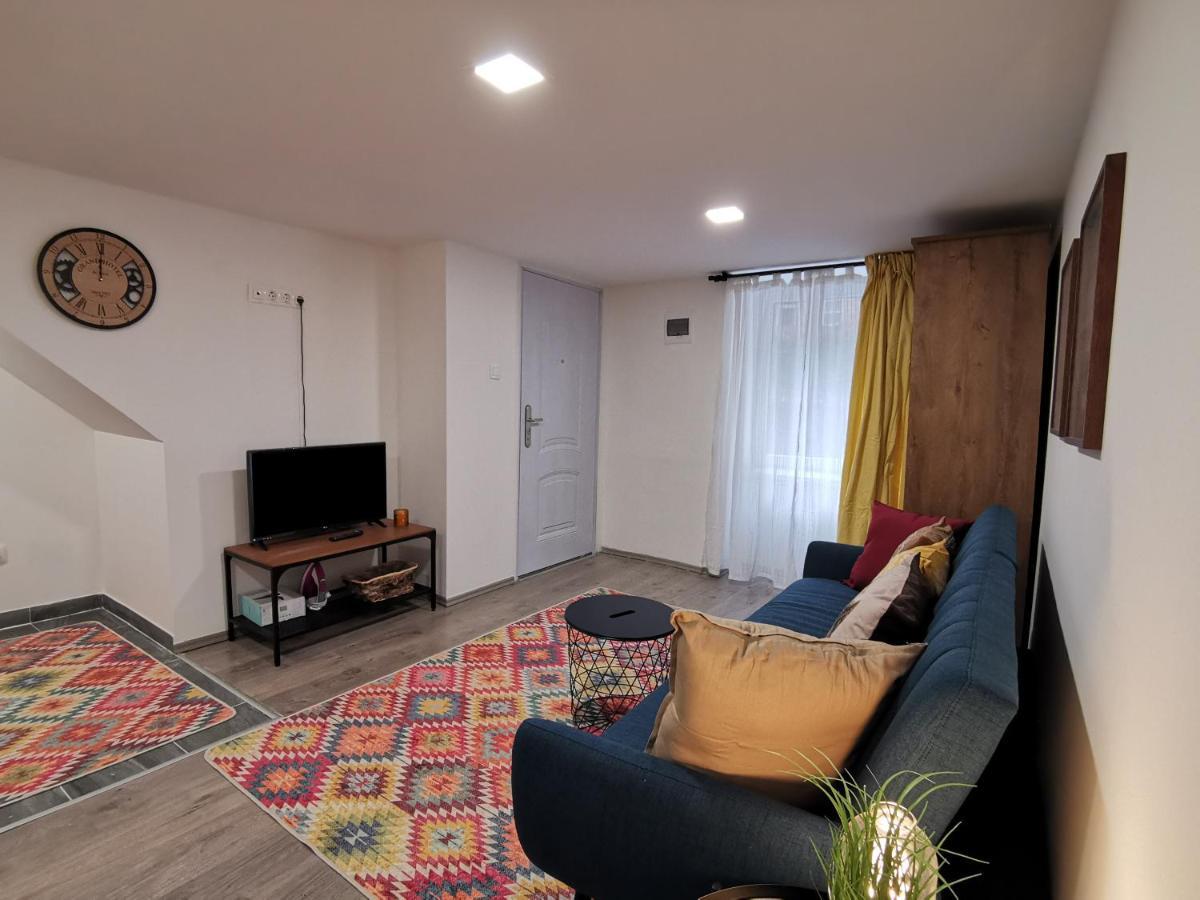 Smile Miko Apartment By Castle บูดาเปสต์ ภายนอก รูปภาพ